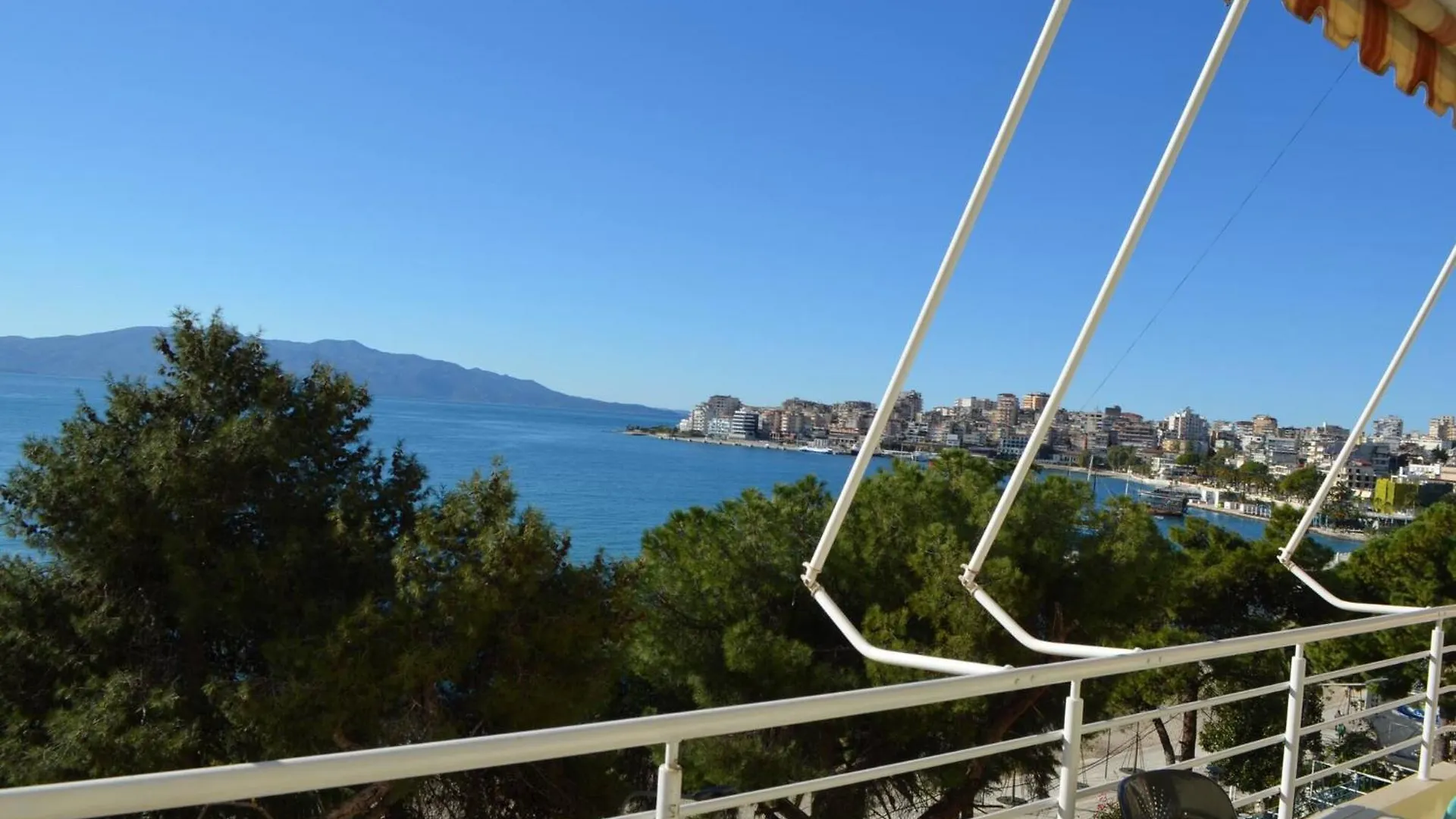 Saint Tropez Apartment Sarande