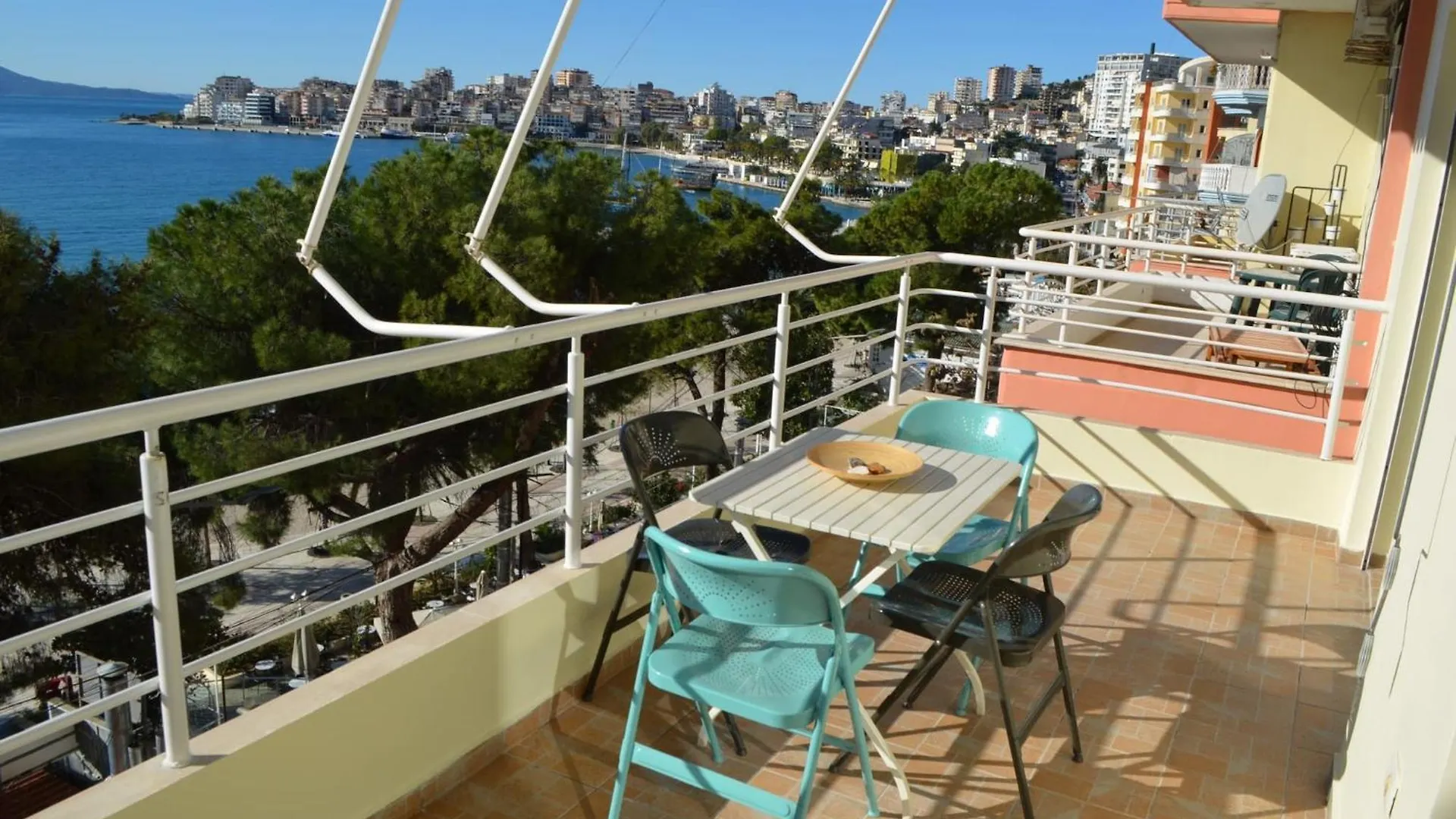 Saint Tropez Apartment Sarande