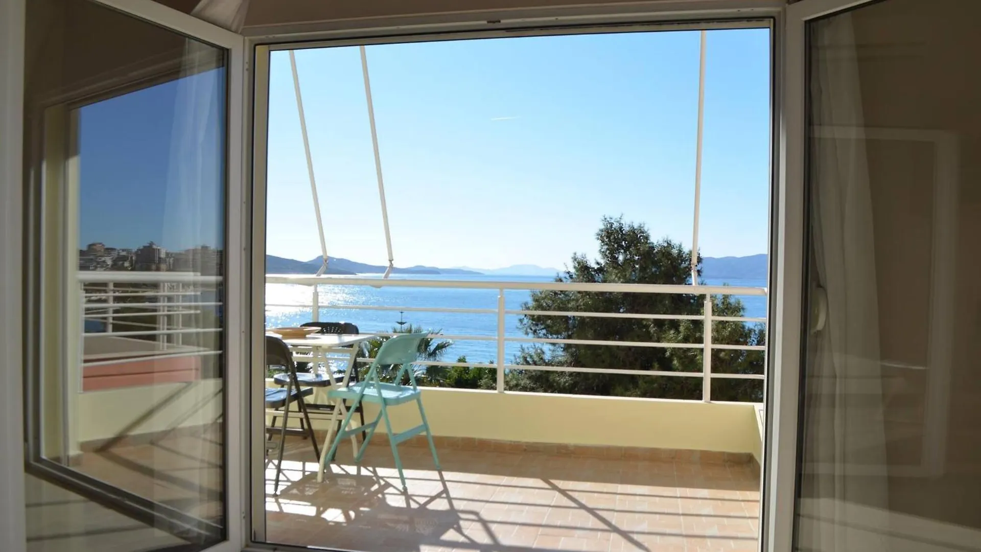Saint Tropez Apartment Sarande