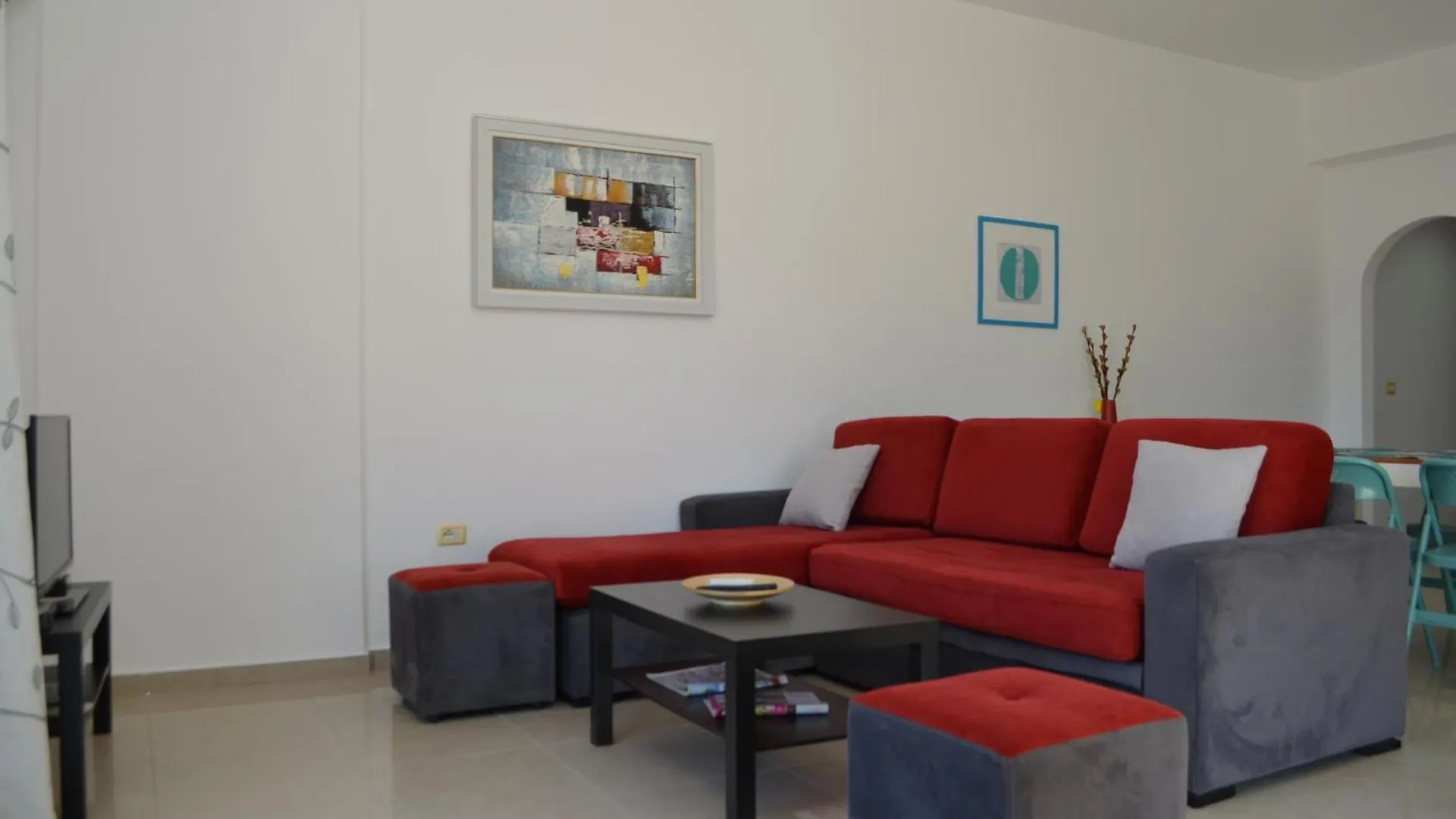 Saint Tropez Apartment Sarande 0*,  Albania