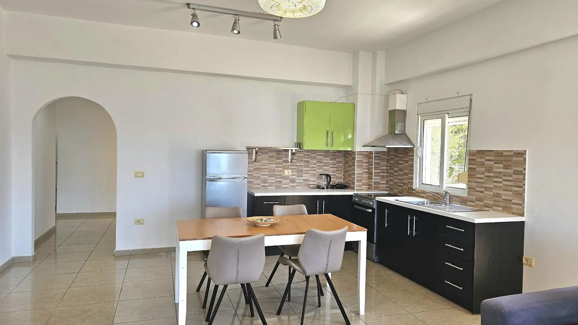 Saint Tropez Apartment Sarande 0*,  Albania
