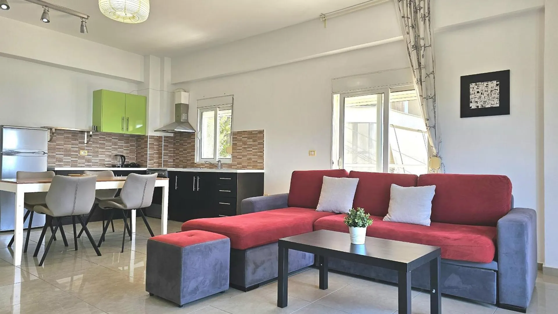 Saint Tropez Apartment Sarande Albania