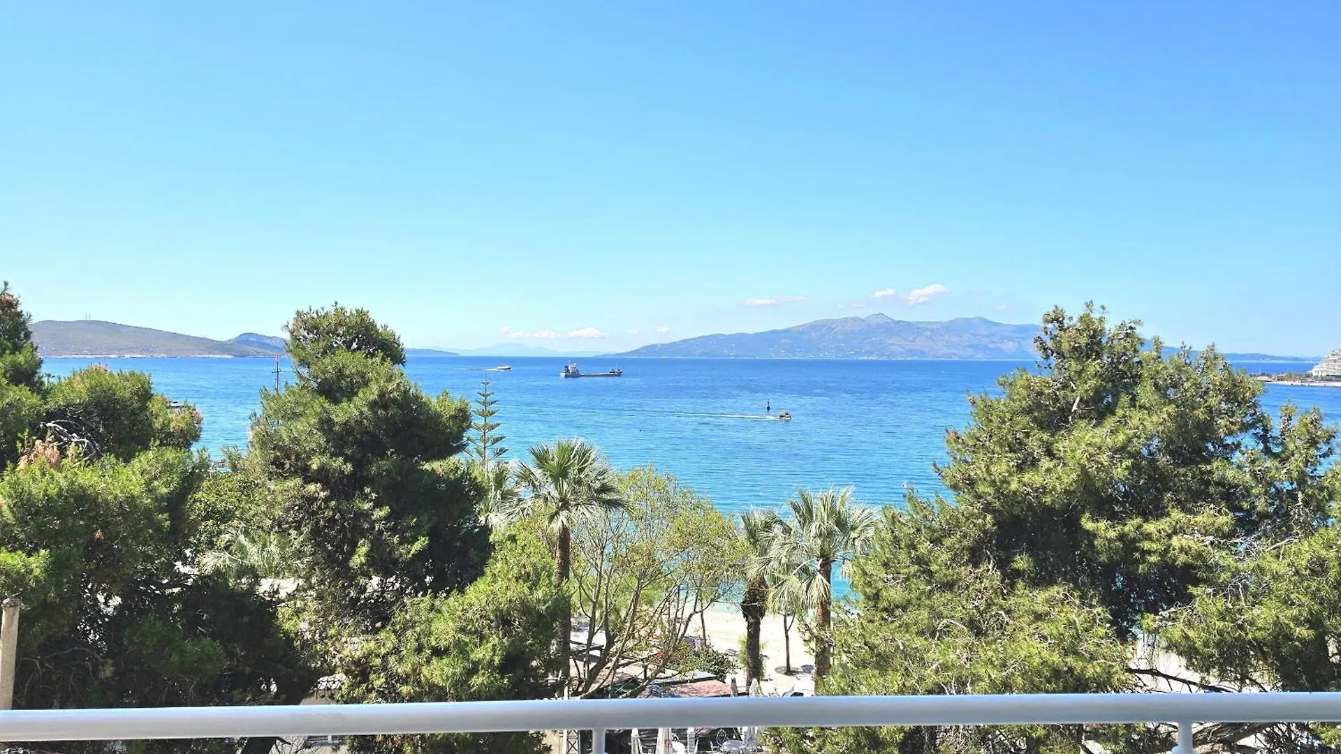 Saint Tropez Apartment Sarande Albania