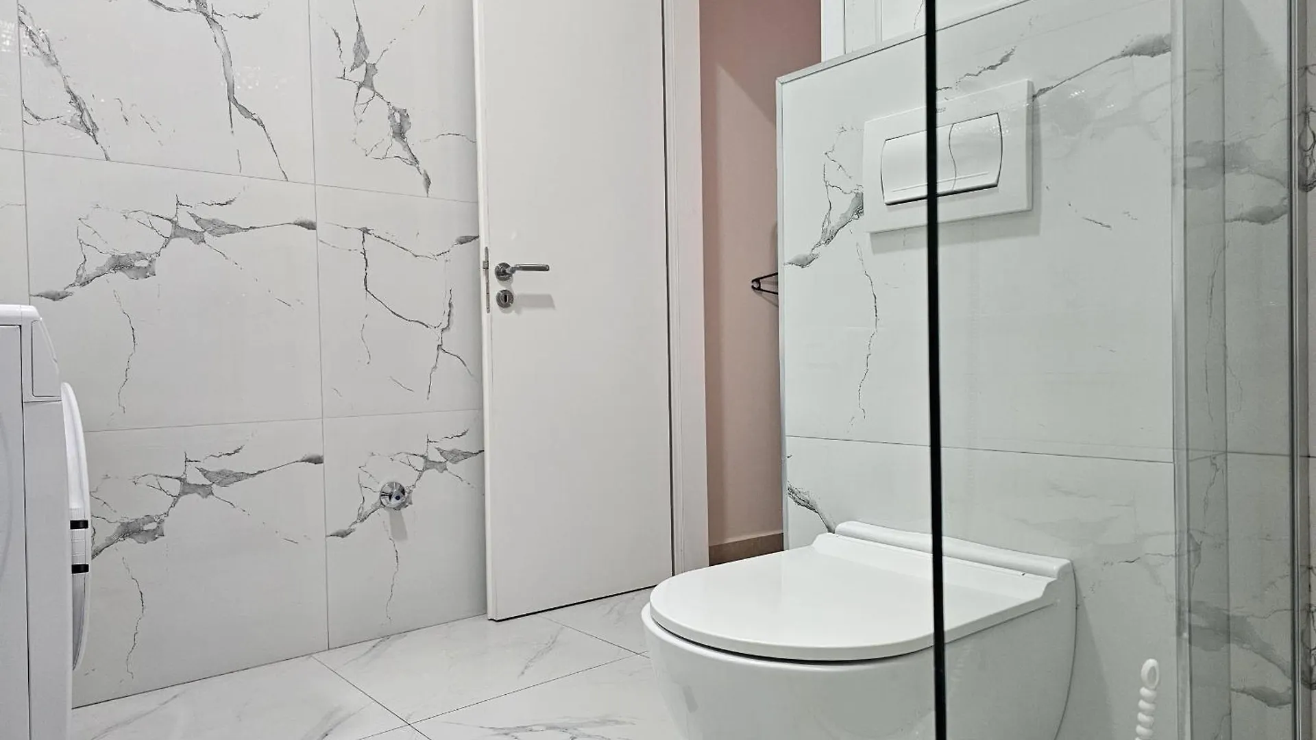 Saint Tropez Apartment Sarande