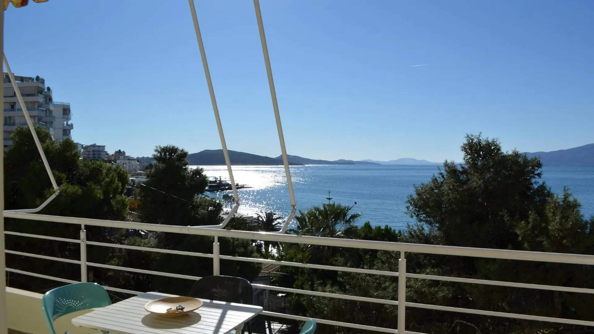 Saint Tropez Apartment Sarande 0*,