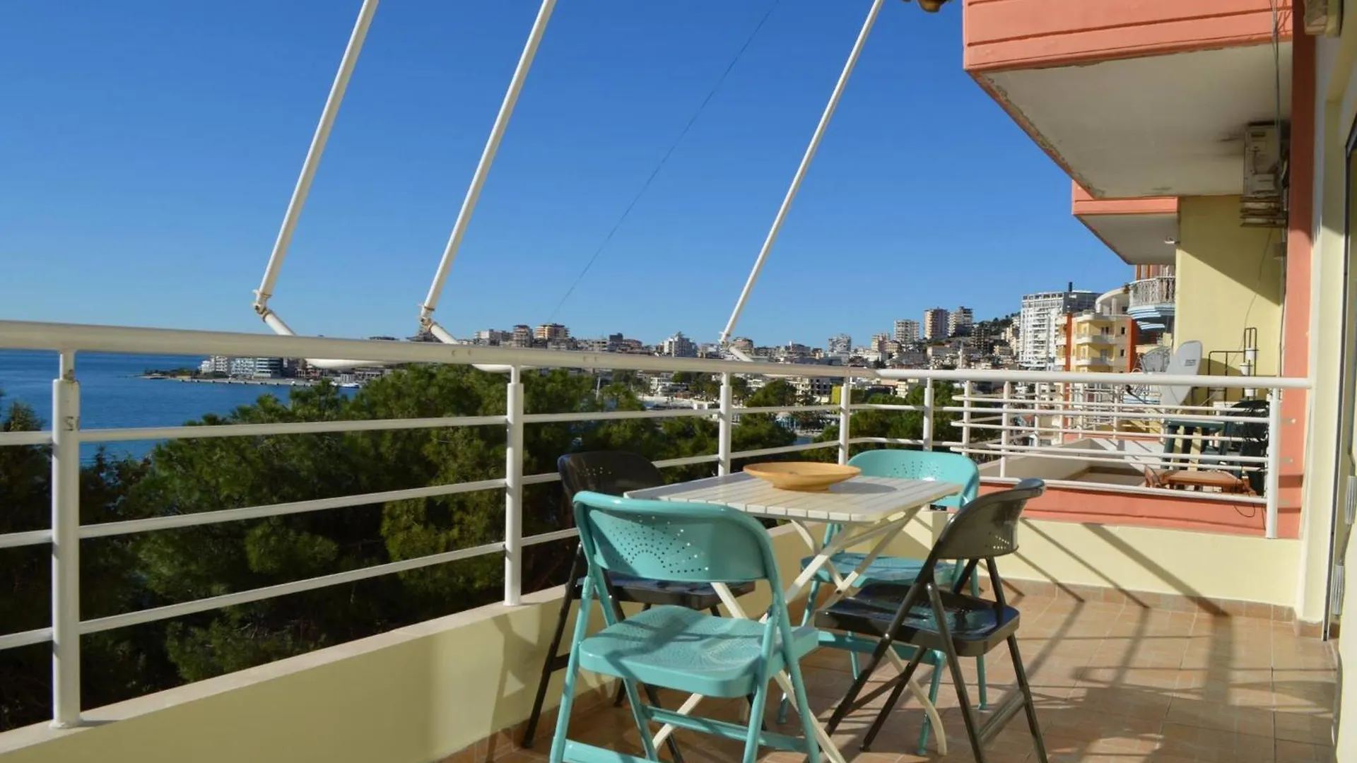 Saint Tropez Apartment Sarande