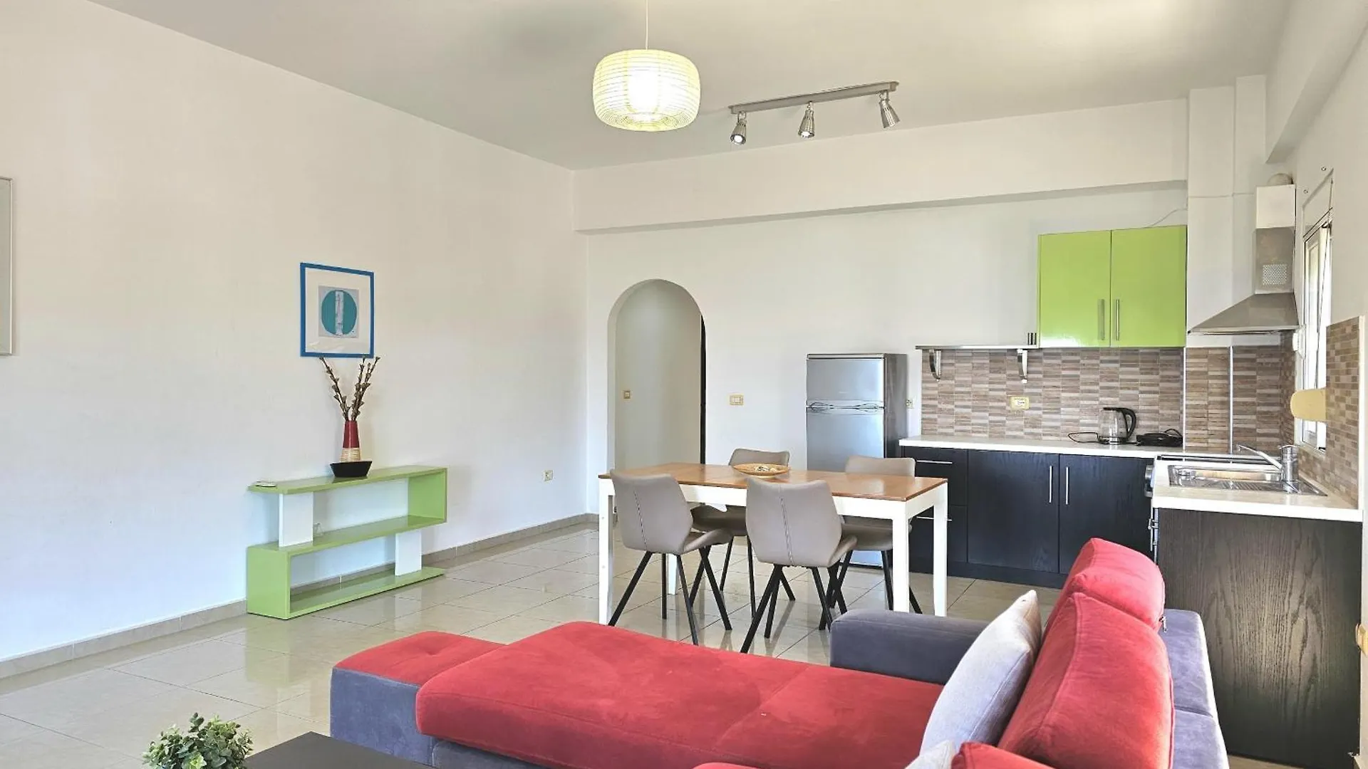 Saint Tropez Apartment Sarande Albania
